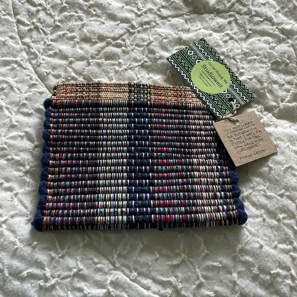 NWT Woven purse/wallet/bag. Navy base multicolored accents. Tight Velcro closure